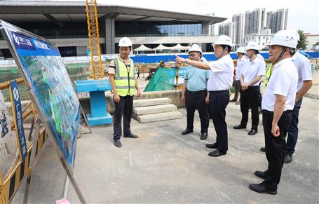 蒙勝益到桂華分公司項(xiàng)目開展第二季度安全生產(chǎn)綜合大檢查