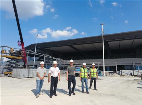 何勇到冶建桂華分公司項目開展國慶節(jié)、中秋節(jié)前檢查